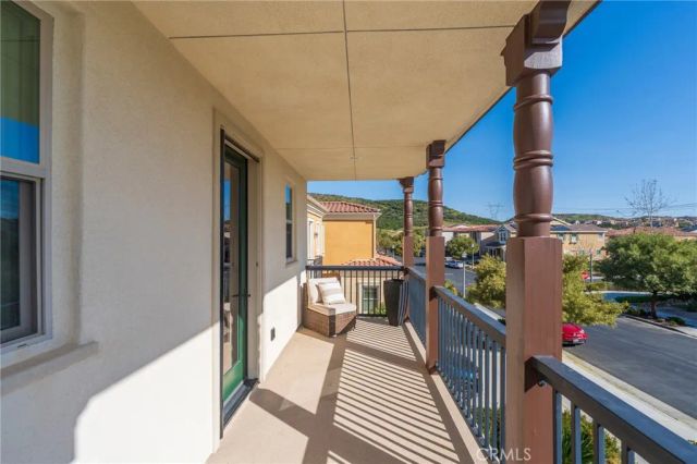 27649 Skylark, Saugus, CA 91350