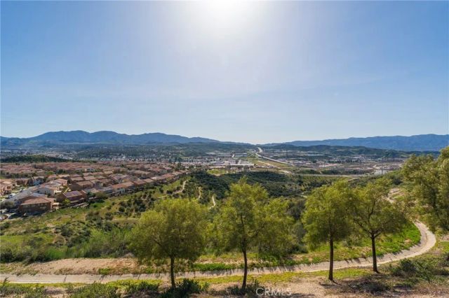 27649 Skylark, Saugus, CA 91350