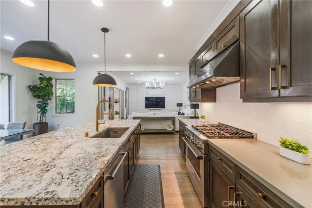 27649 Skylark, Saugus, CA 91350