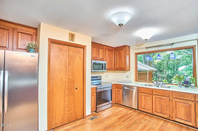 152 Cedar Hills Circle, Chapel Hill, NC 27514
