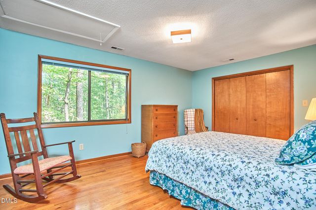 152 Cedar Hills Circle, Chapel Hill, NC 27514