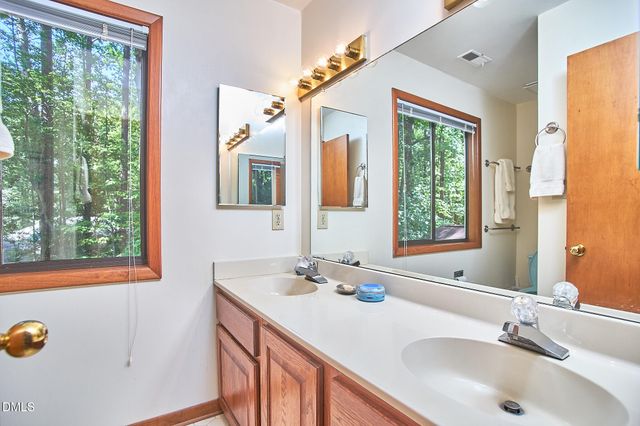 152 Cedar Hills Circle, Chapel Hill, NC 27514