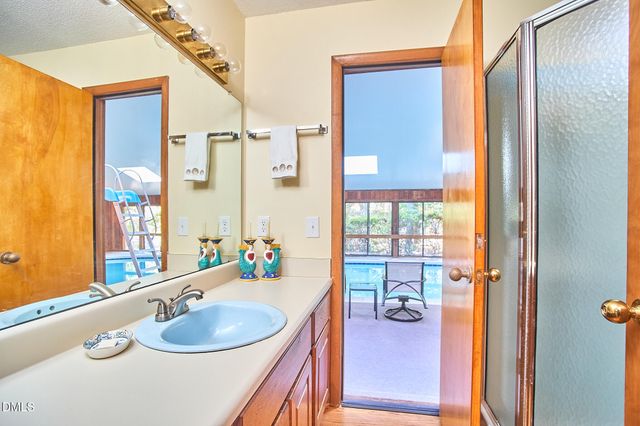152 Cedar Hills Circle, Chapel Hill, NC 27514