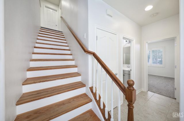 1829 Delacorte Drive, Bakersfield, CA 93311