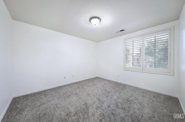 1829 Delacorte Drive, Bakersfield, CA 93311