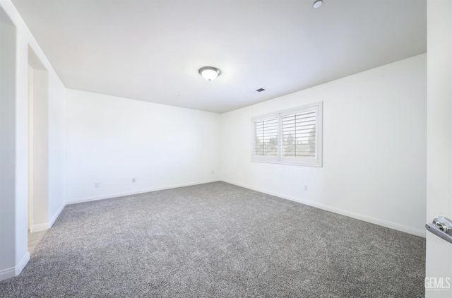 1829 Delacorte Drive, Bakersfield, CA 93311