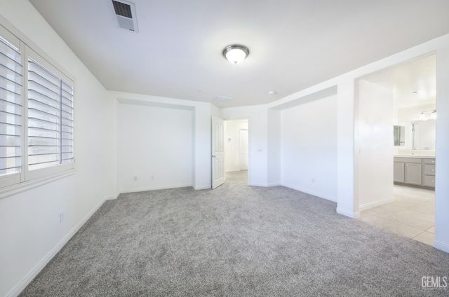 1829 Delacorte Drive, Bakersfield, CA 93311