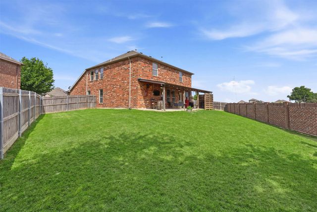 8228 Misty Water Drive, Fort Worth, TX 76131