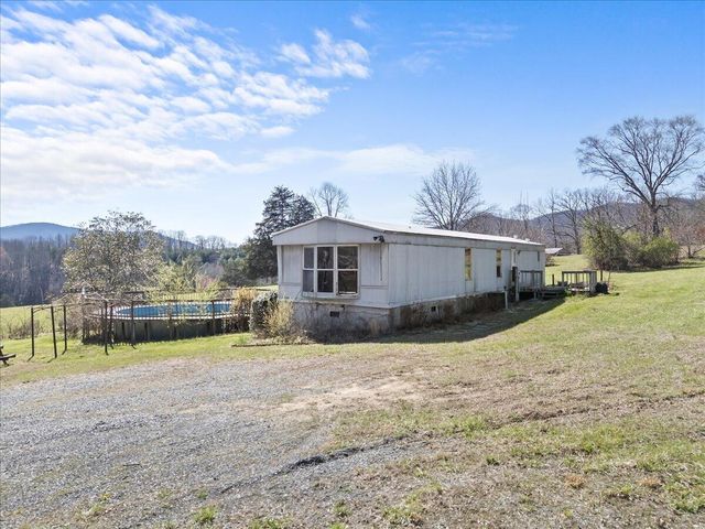 1165 Crouch RD, Montvale, VA 24122