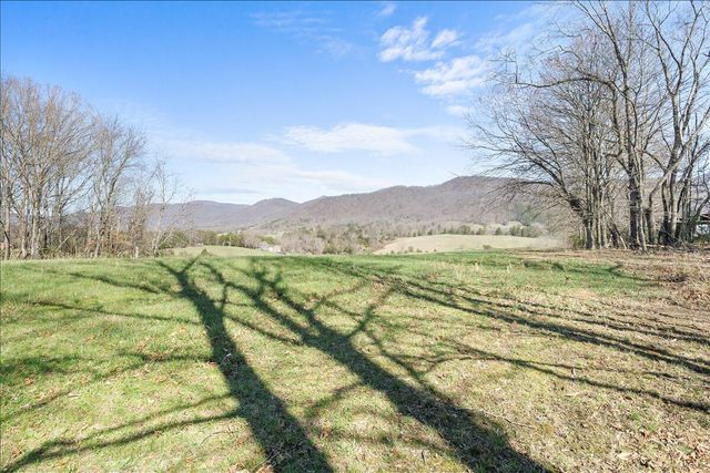 1165 Crouch RD, Montvale, VA 24122