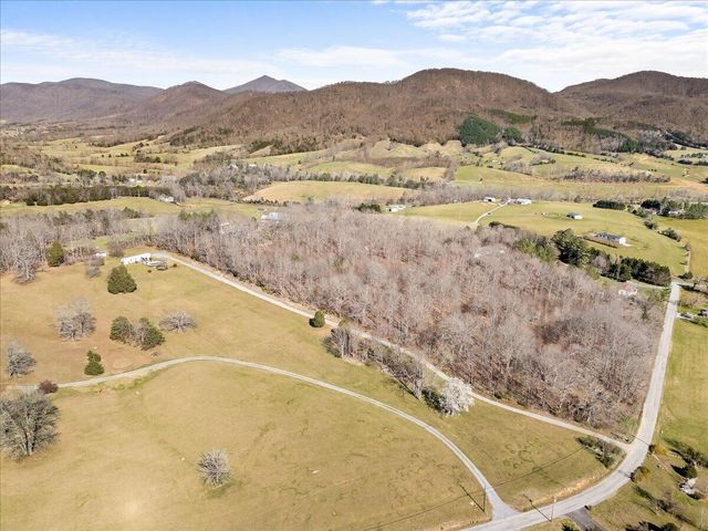 1165 Crouch RD, Montvale, VA 24122