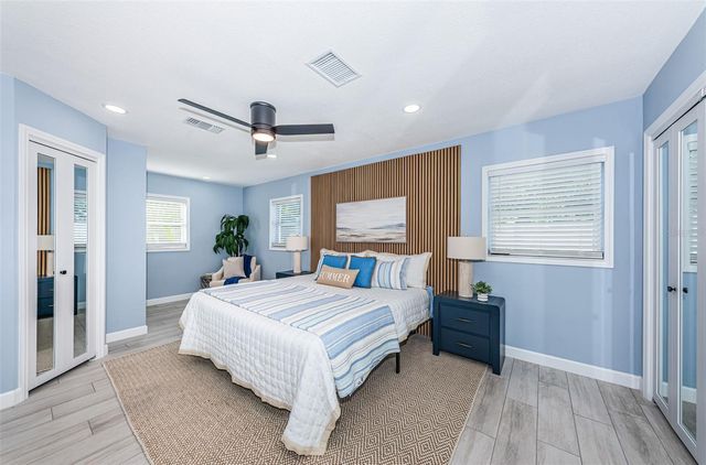 5880 81ST AVENUE N, Pinellas Park, FL 33781