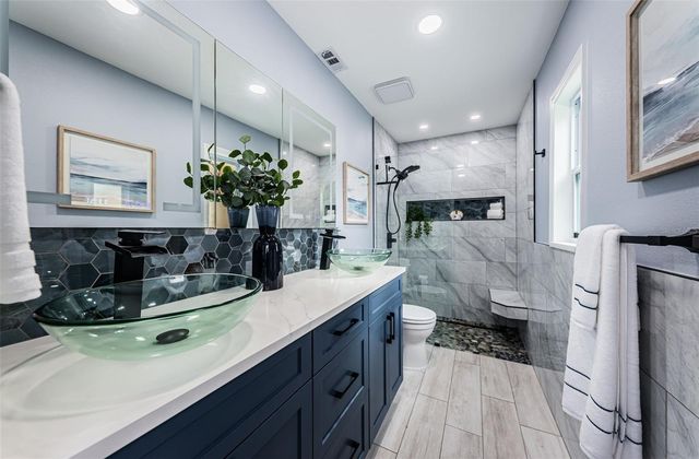 5880 81ST AVENUE N, Pinellas Park, FL 33781