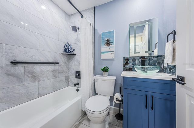 5880 81ST AVENUE N, Pinellas Park, FL 33781