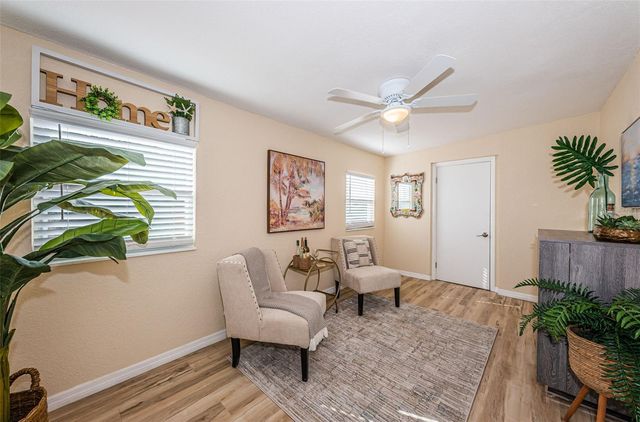 5880 81ST AVENUE N, Pinellas Park, FL 33781