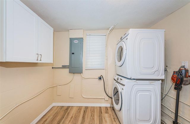 5880 81ST AVENUE N, Pinellas Park, FL 33781