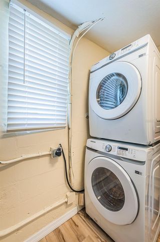 5880 81ST AVENUE N, Pinellas Park, FL 33781