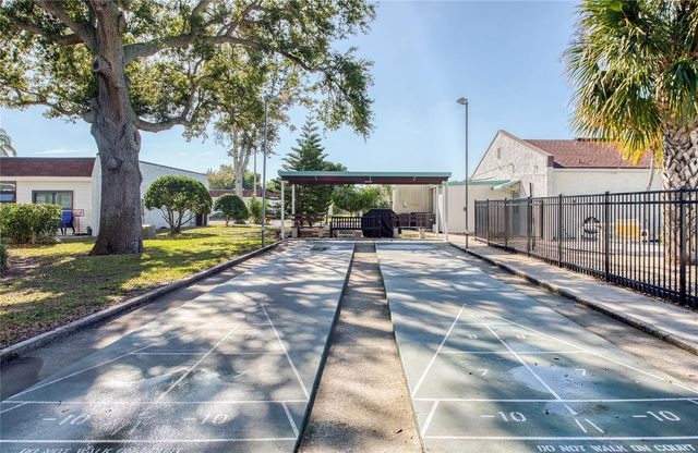 13811 MISSION OAKS BOULEVARD E, Seminole, FL 33776