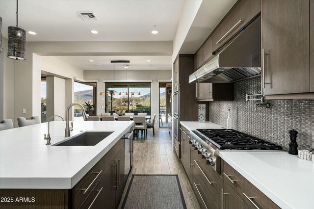 10238 E RISING SUN Drive, Scottsdale, AZ 85262