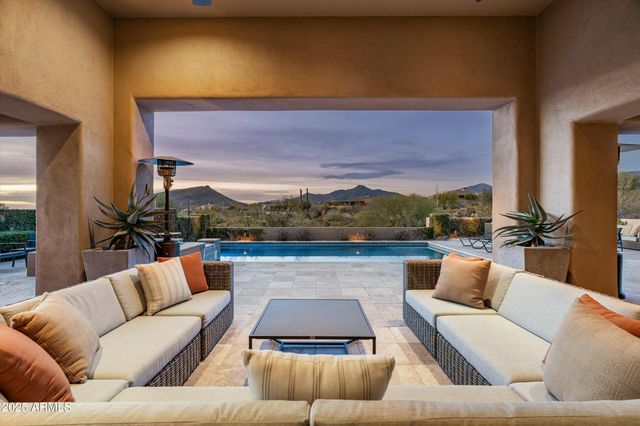 10238 E RISING SUN Drive, Scottsdale, AZ 85262