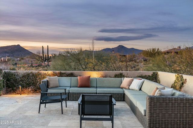 10238 E RISING SUN Drive, Scottsdale, AZ 85262