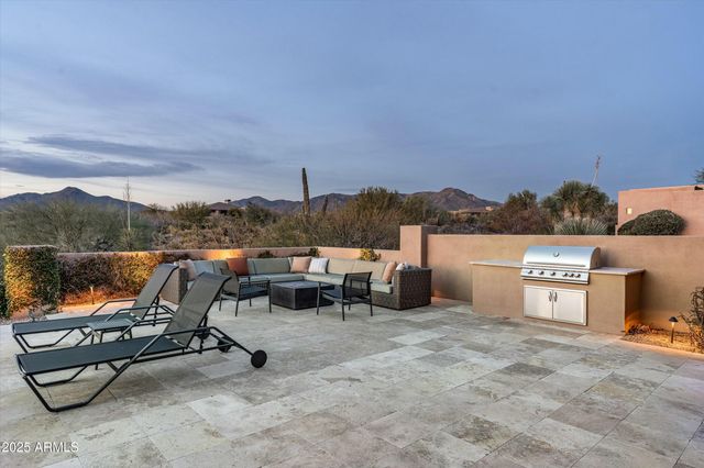 10238 E RISING SUN Drive, Scottsdale, AZ 85262