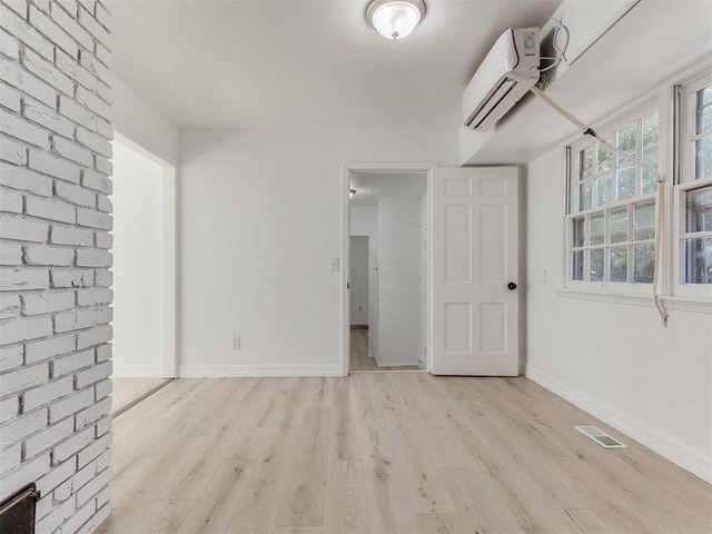 2833 Chaucer Drive, Oklahoma City, OK 73120