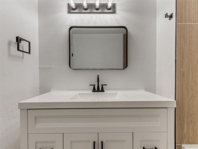 2833 Chaucer Drive, Oklahoma City, OK 73120