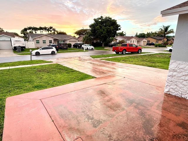 22800 SW 54th Way, Boca Raton, FL 33433