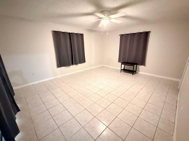 22800 SW 54th Way, Boca Raton, FL 33433