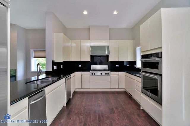 1501 S Prairie Avenue 01, Chicago, IL 60605