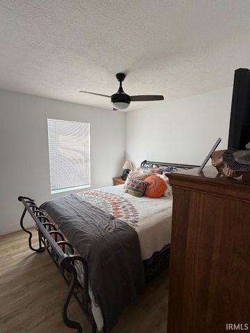 205 E Lewis Street, Carlisle, IN 47838