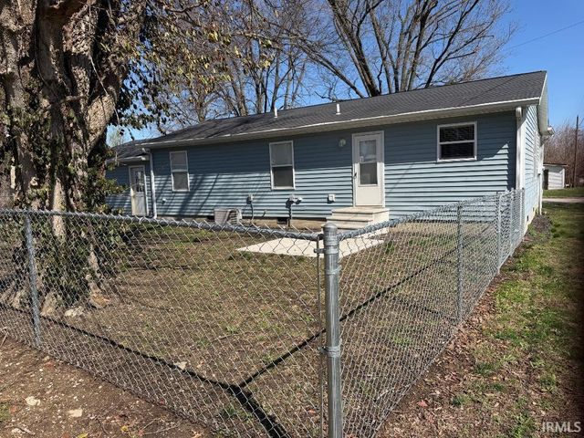 205 E Lewis Street, Carlisle, IN 47838