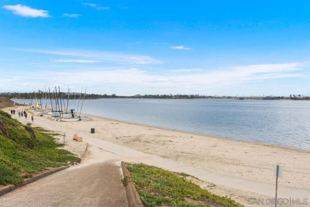 4647 Pico Street 205, San Diego, CA 92109