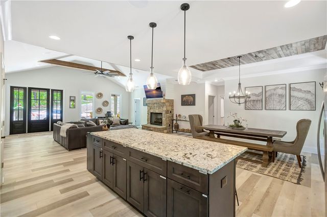 102 Jocassee Falls Road, Salem, SC 29676