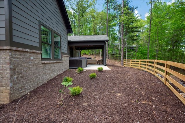 102 Jocassee Falls Road, Salem, SC 29676