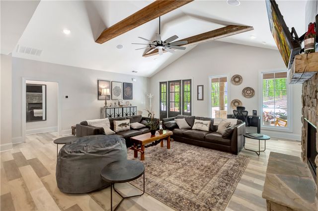 102 Jocassee Falls Road, Salem, SC 29676