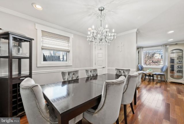 2022 S MONROE ST S, Arlington, VA 22204