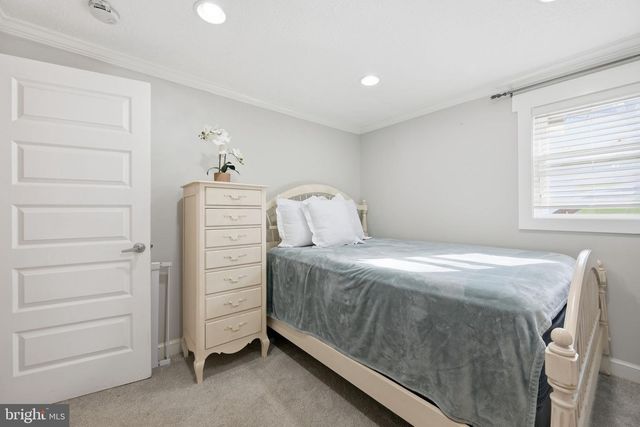 2022 S MONROE ST S, Arlington, VA 22204