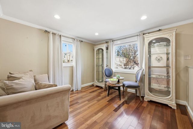 2022 S MONROE ST S, Arlington, VA 22204