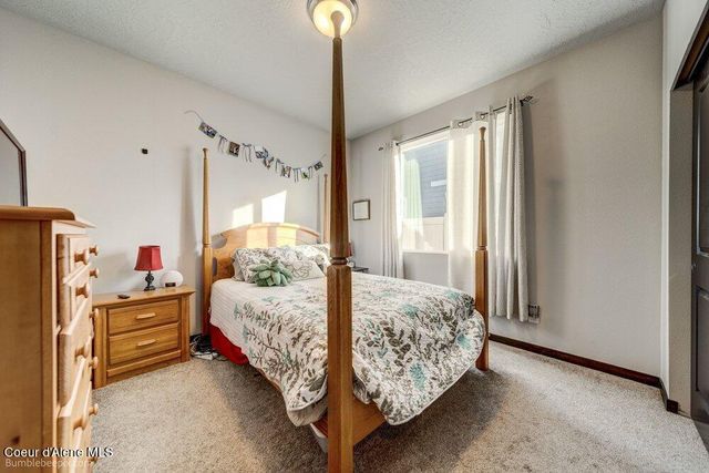 5887 W Gumwood CIR, Post Falls, ID 83854