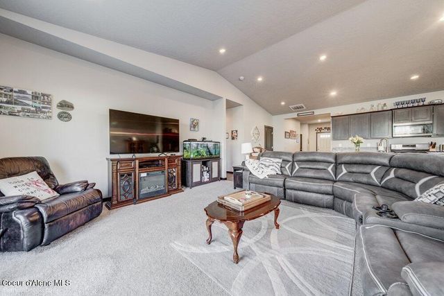 5887 W Gumwood CIR, Post Falls, ID 83854