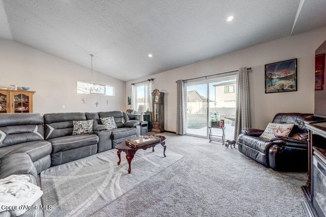 5887 W Gumwood CIR, Post Falls, ID 83854