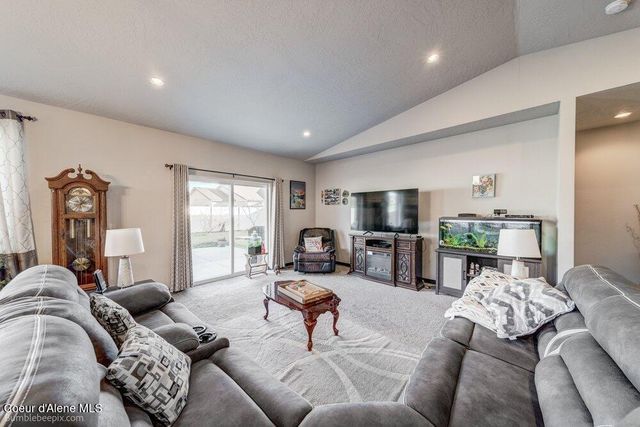 5887 W Gumwood CIR, Post Falls, ID 83854