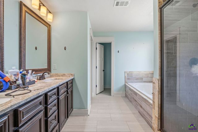 274 Hathersage Drive, Kathleen, GA 31047