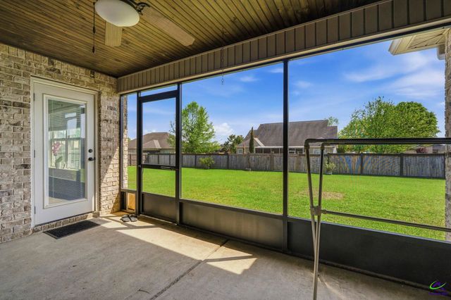 274 Hathersage Drive, Kathleen, GA 31047