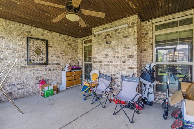 274 Hathersage Drive, Kathleen, GA 31047