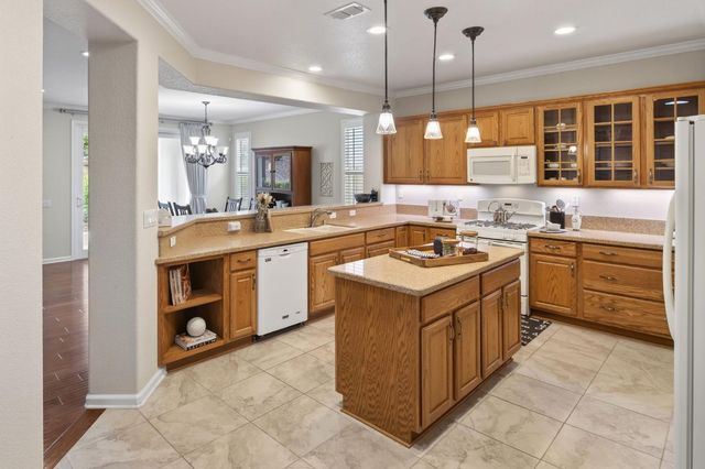 2270 Longspur Loop, Lincoln, CA 95648