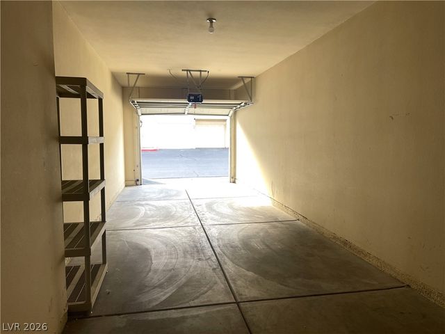 10001 Peace Way 1327, Las Vegas, NV 89147