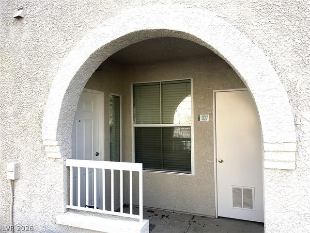 10001 Peace Way 1327, Las Vegas, NV 89147